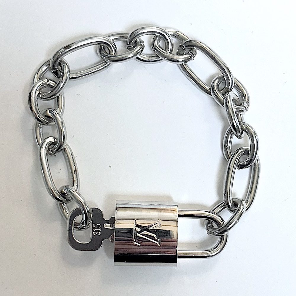 Silver Authentic Louis Vuitton Padlock and Key, Bracelet comes complementary - Picture 5 of 9